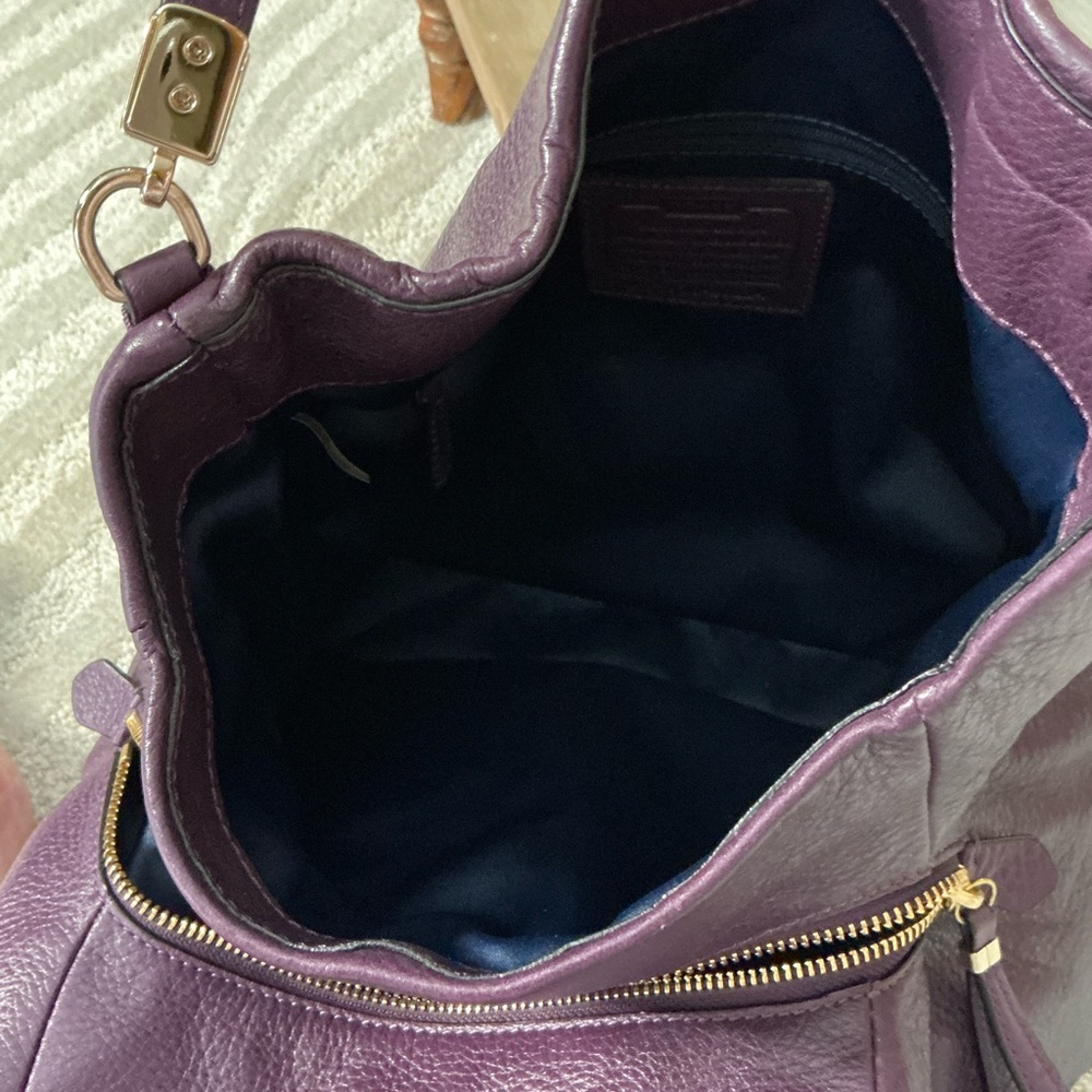 This is the Coach Edie 31 Pebbled Leather Shoulder Bag - Picture 6 of 13